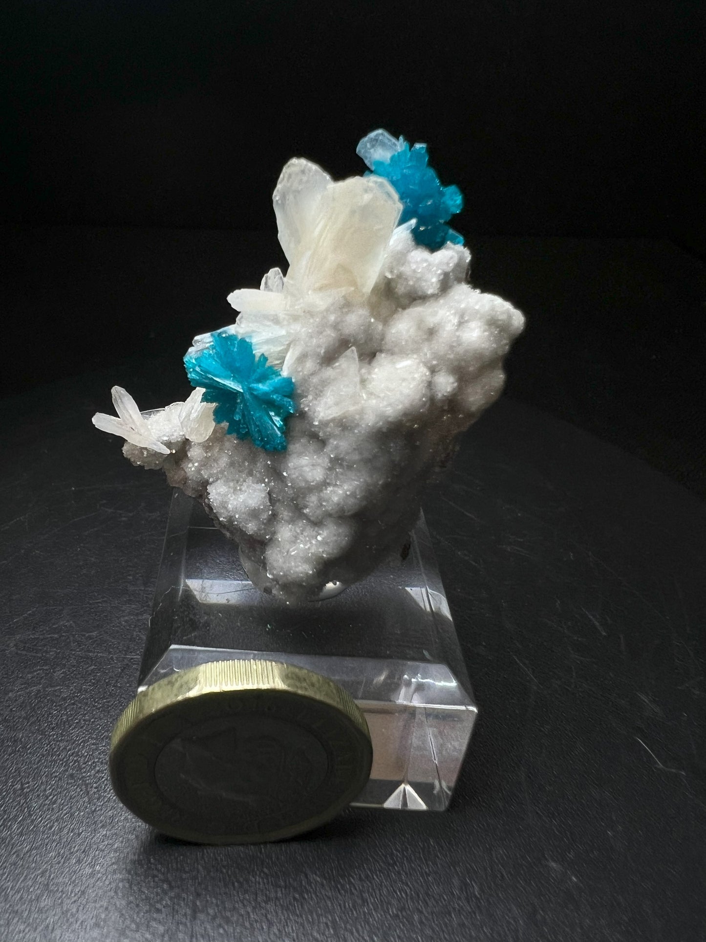 Cavansite, Apophyllite and Stilbite From India- Collectors specimen, Home décor, Statement Piece