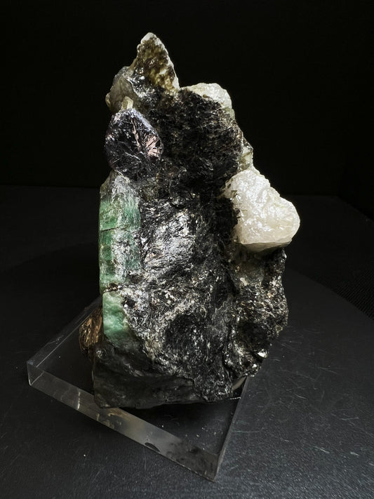 Rare Perfect Formation of Beryl Var Emerald With A Perfect Molybdenite Formation on Matrix From Carnaíba mining district, Pindobaçu, Bahia, Brazil