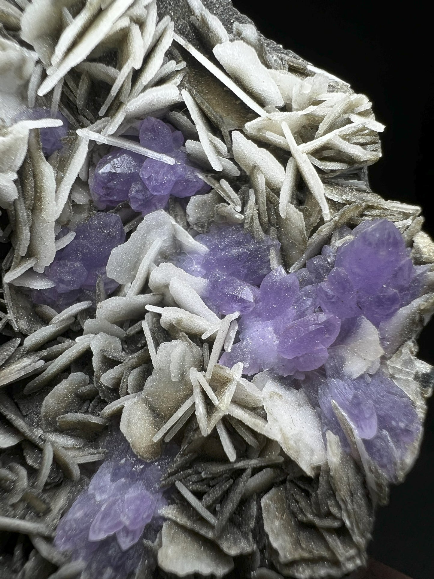 Outstanding Stunning Flower Amethyst On Baryte With Chalcedony Geode From Karur District Tamil Nadu India
