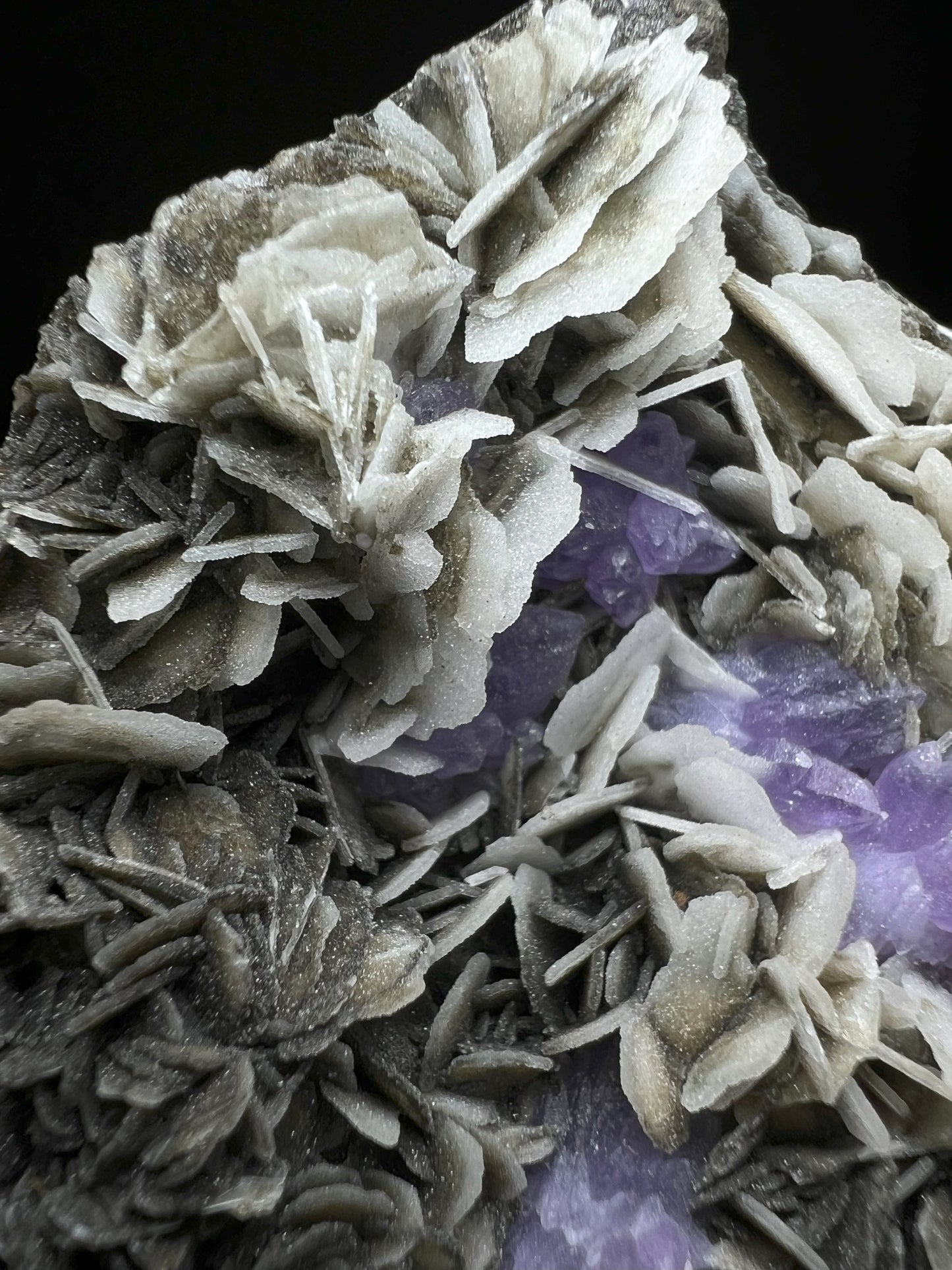 Outstanding Stunning Flower Amethyst On Baryte With Chalcedony Geode From Karur District Tamil Nadu India