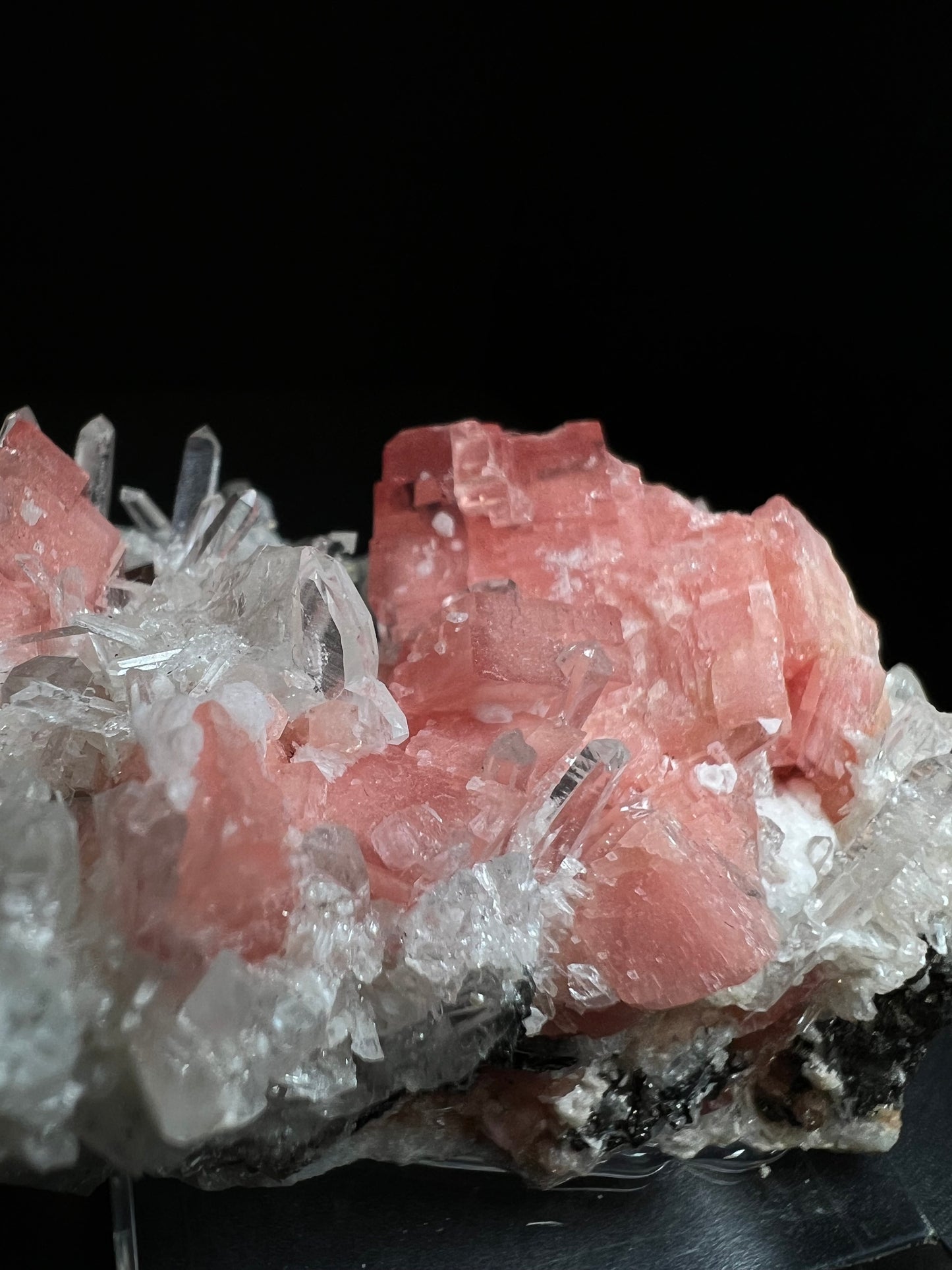 Rhodochrosite, Wolframite & Quartz From Pasto Bueno, Pampas District, Pallasca Province, Ancash, Peru (Stand Included) Collectors Piece