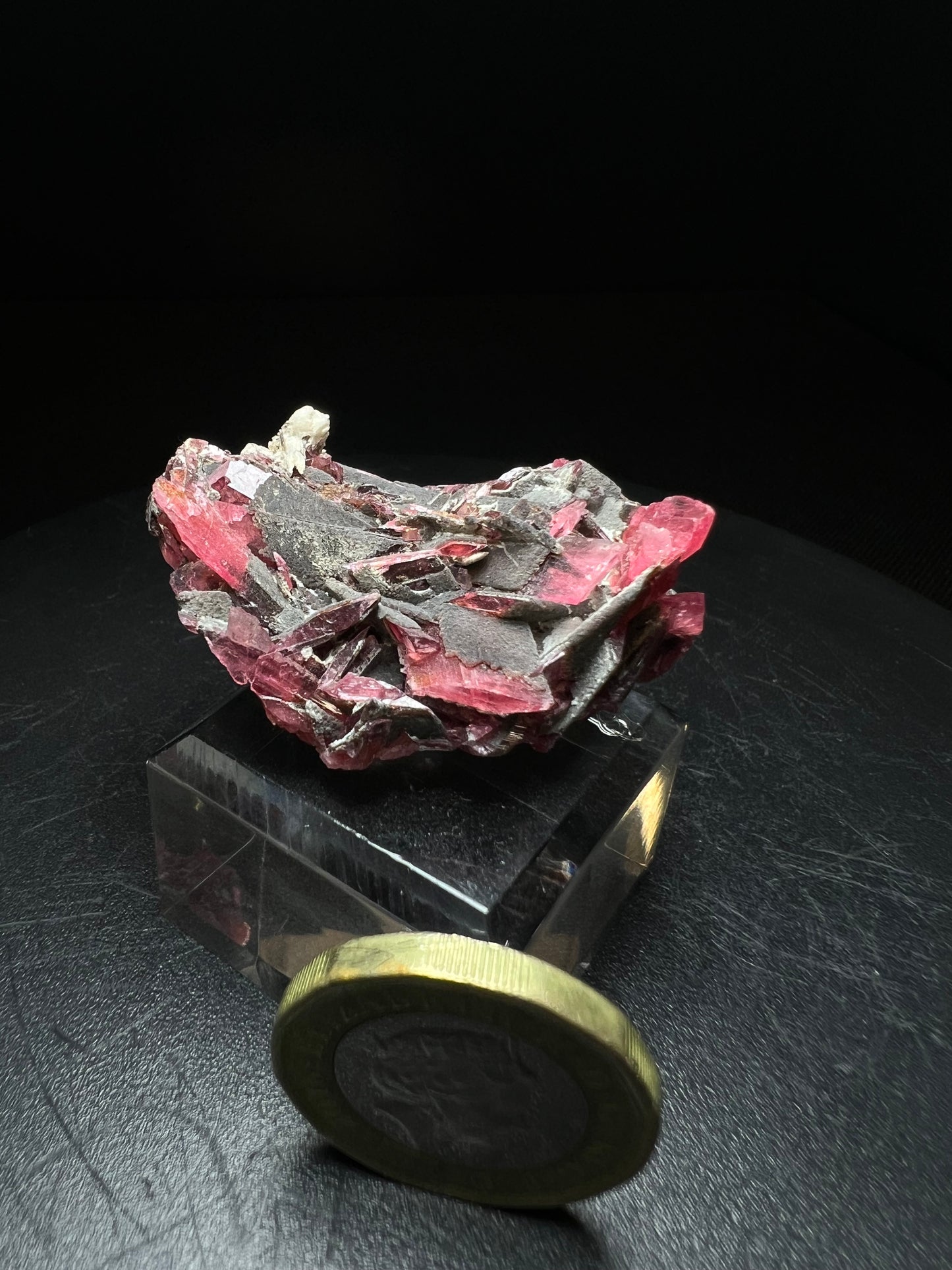 Phenomenal Rare Rhodonite Formation From Conselheiro Lafaiete Minas Gerais In Brazil (Stand Included)