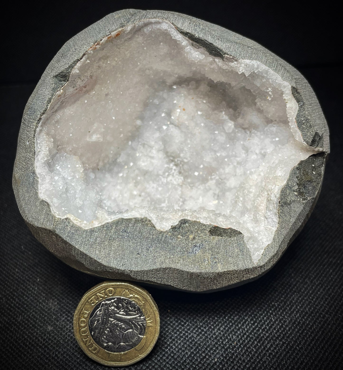 Outstanding Rare Druzy Chalcedony And Apophyllite Geode From Jalgaon District Maharashtra India Collectors Piece Home Décor