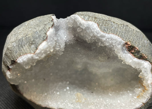 Outstanding Rare Druzy Chalcedony And Apophyllite Geode From Jalgaon District Maharashtra India Collectors Piece Home Décor
