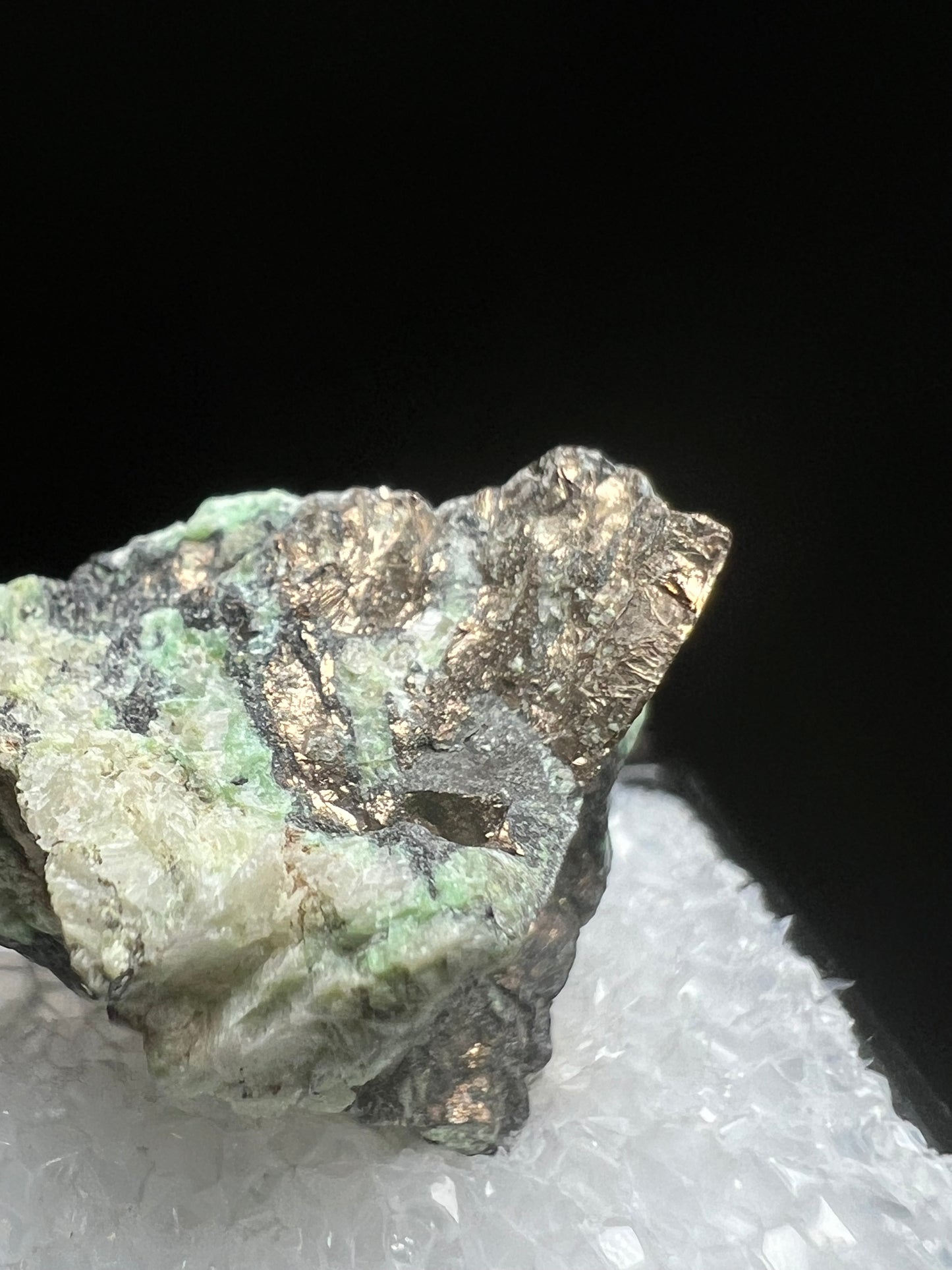 Nickeline With Annabergite From Tamdrost Mine, Zagora, Morocco- Collectors Piece, Crystal Healing, Specimen, Mineral (Box Included)