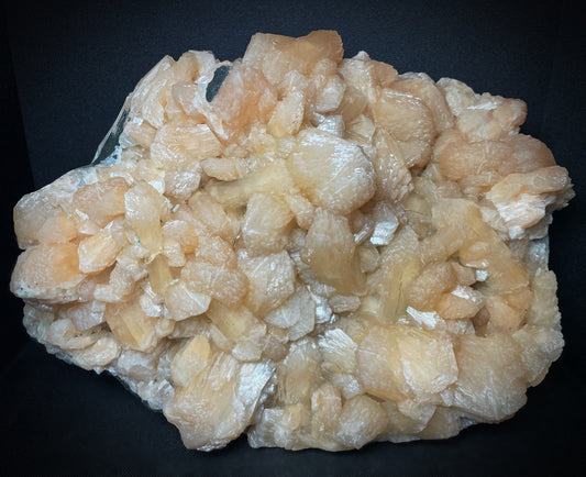 Apophyllite And Stilbite From Jalgaon District Maharashtra India