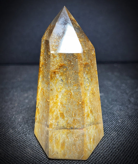 Outstanding Picture Clear Quartz Point Home Décor Statement Piece