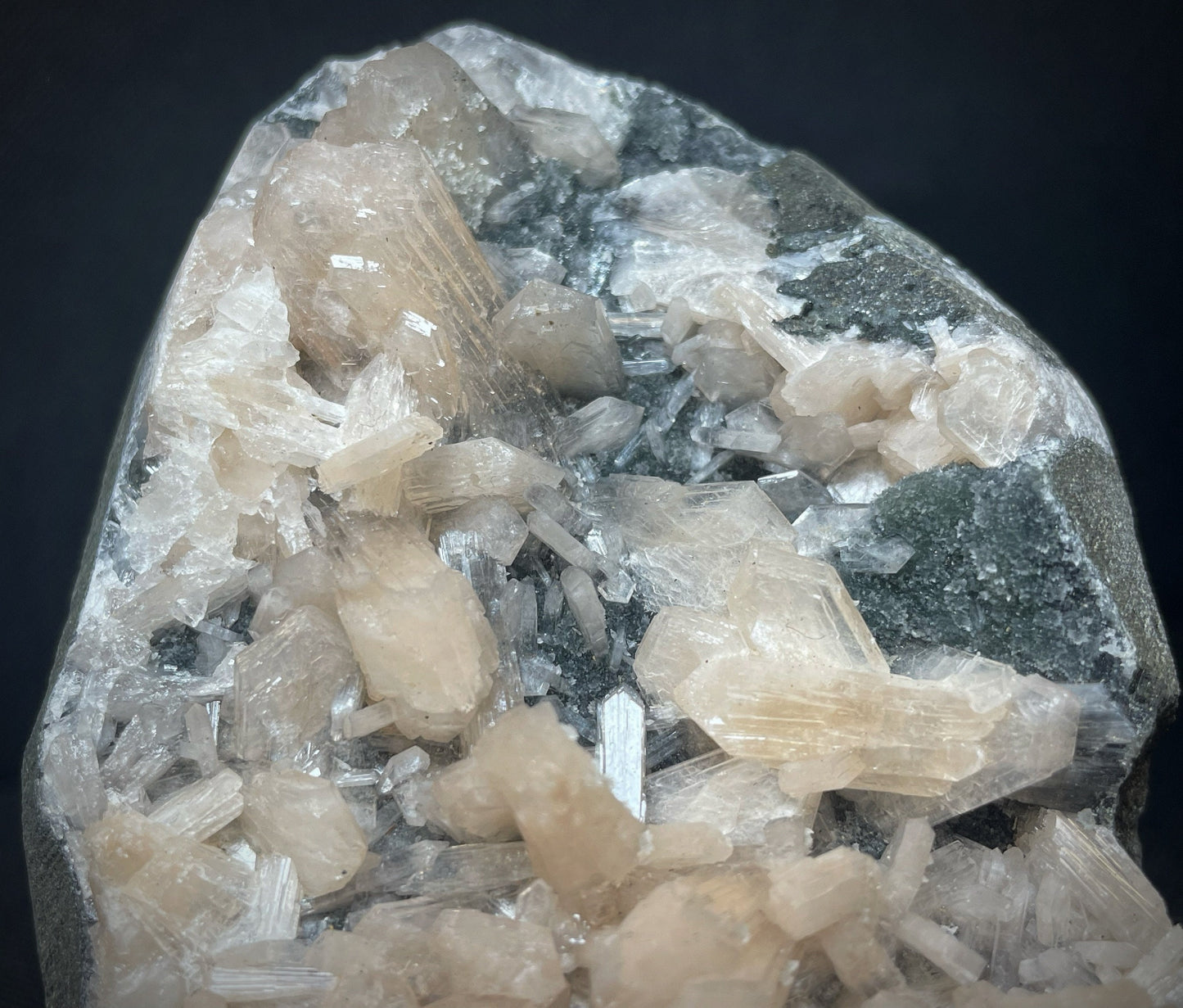 Outstanding Rare Peach Apophyllite And Druzy Chalcedony Specimen From Jalgaon District Maharashtra India Collectors Piece Home Décor