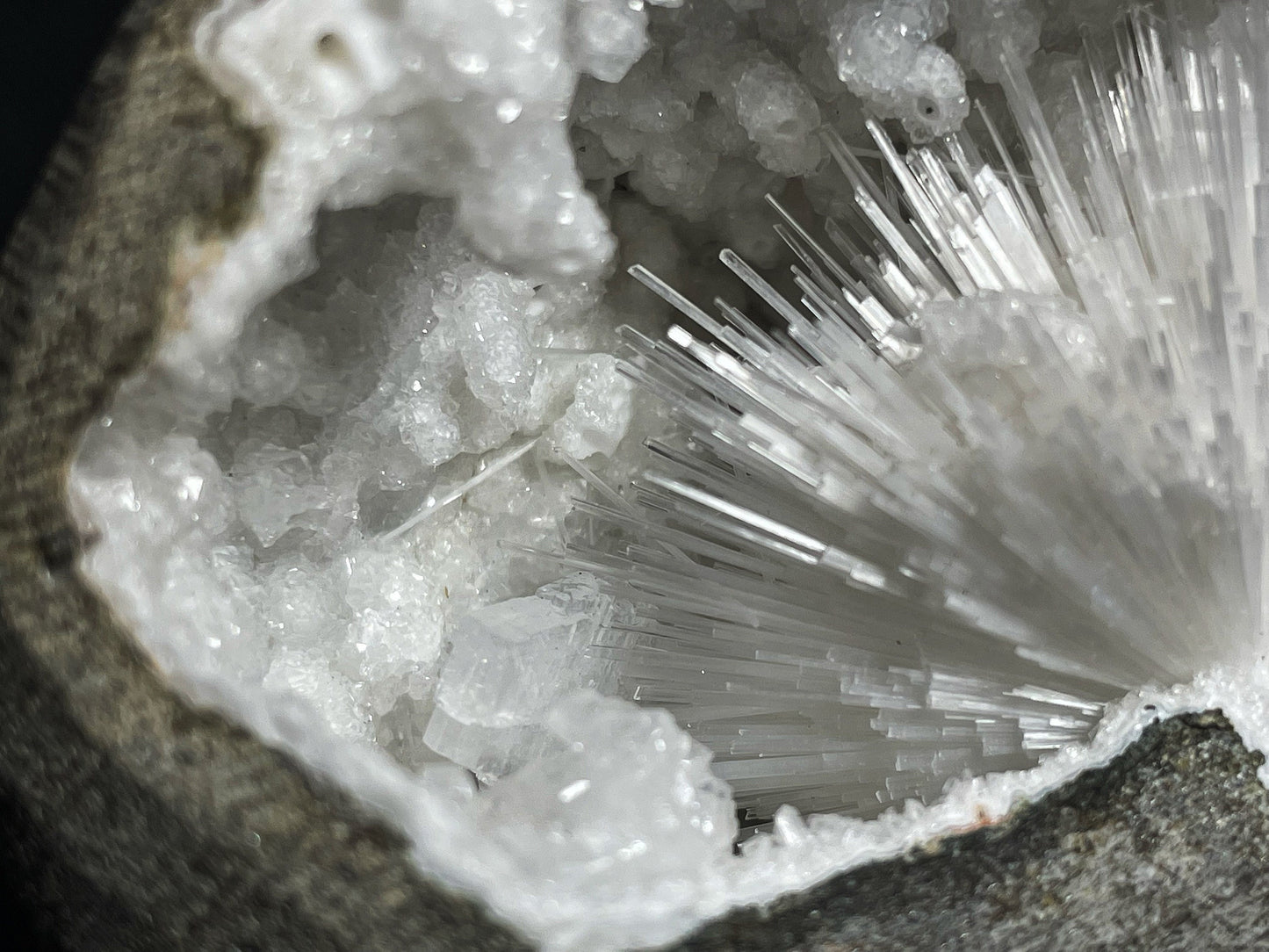Outstanding Natural Delicate Scolecite And Chalcedony Geode From Aurangabad, Maharashtra, India