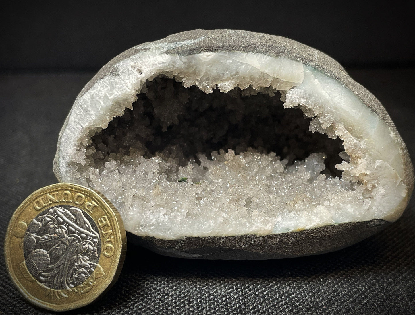 Outstanding Rare Druzy Chalcedony And Apophyllite Geode From Jalgaon District Maharashtra India Collectors Piece Home Décor