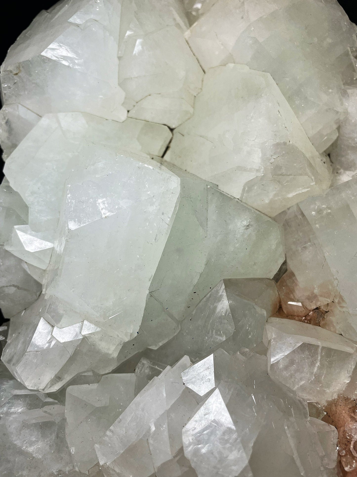 Outstanding Rare Mild Heulandite, Apophyllite And Stilbite From Jalgaon District Maharashtra India Collectors Piece Home Décor