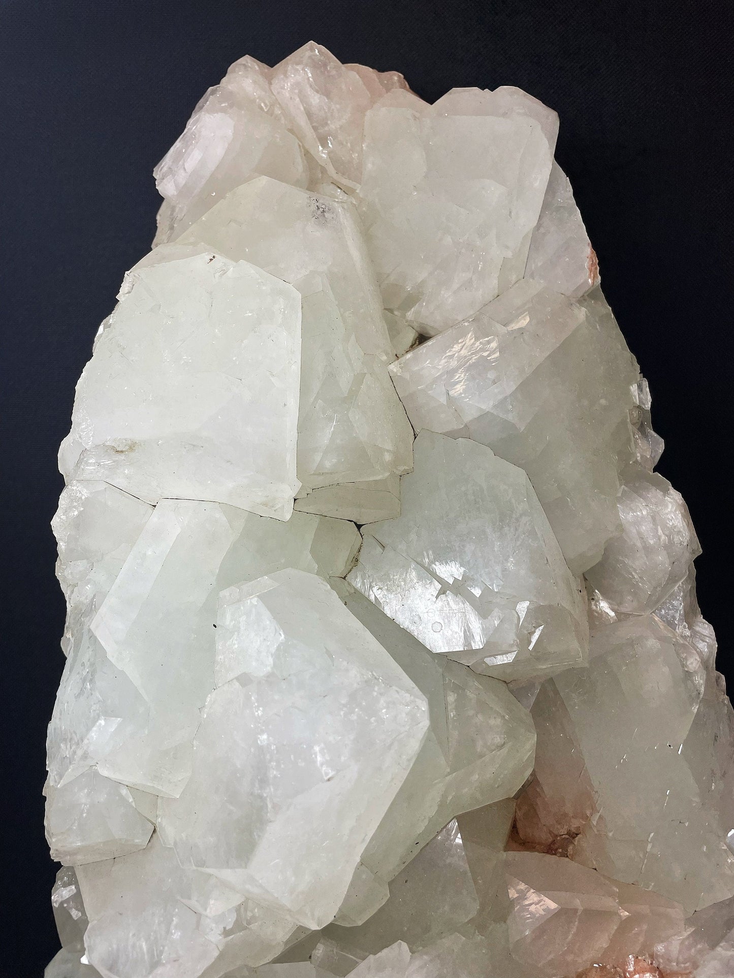 Outstanding Rare Mild Heulandite, Apophyllite And Stilbite From Jalgaon District Maharashtra India Collectors Piece Home Décor