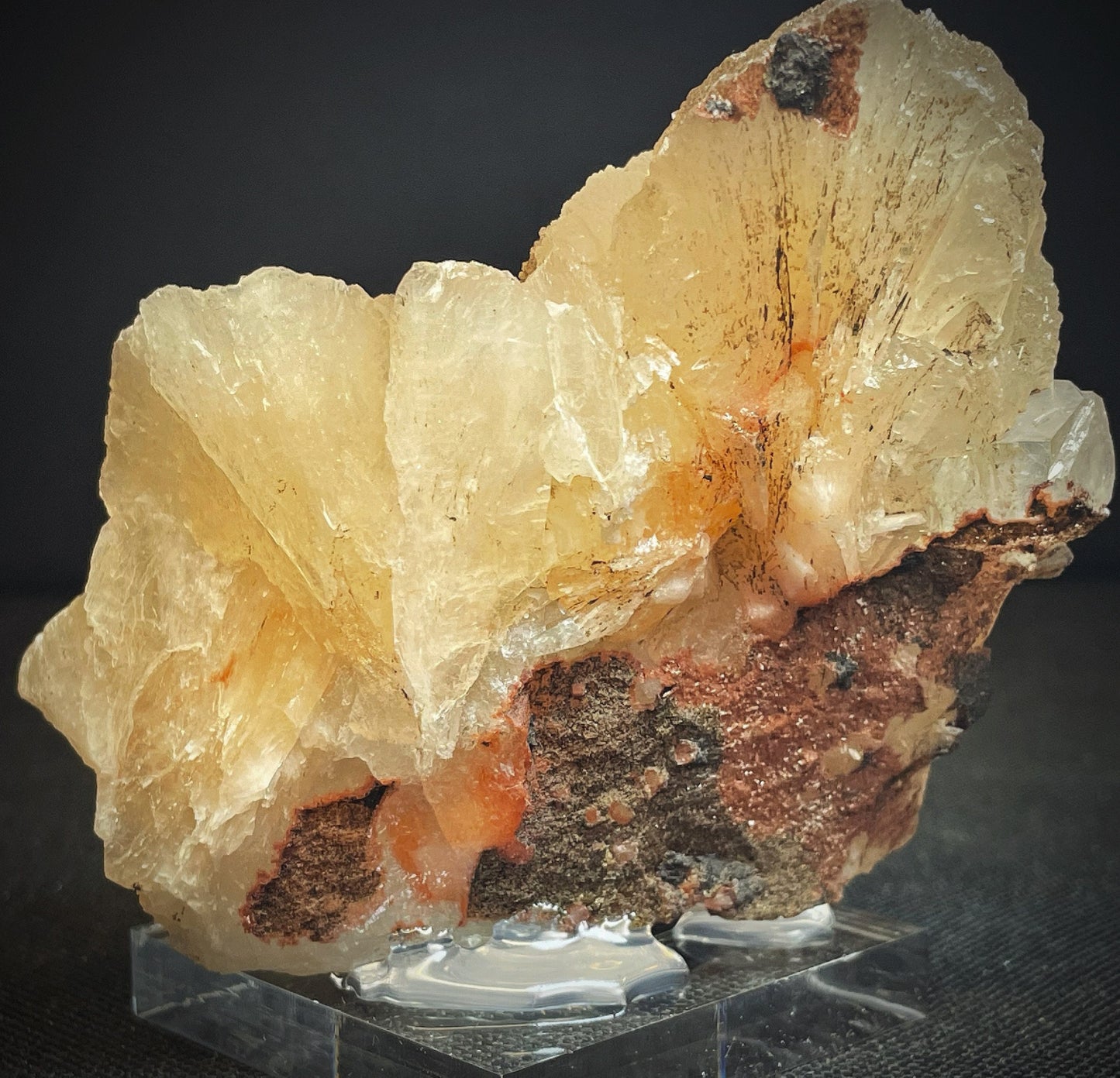 Green Apophyllite And Scolecite From Jalgaon District Maharashtra India Collectors Piece Home Décor