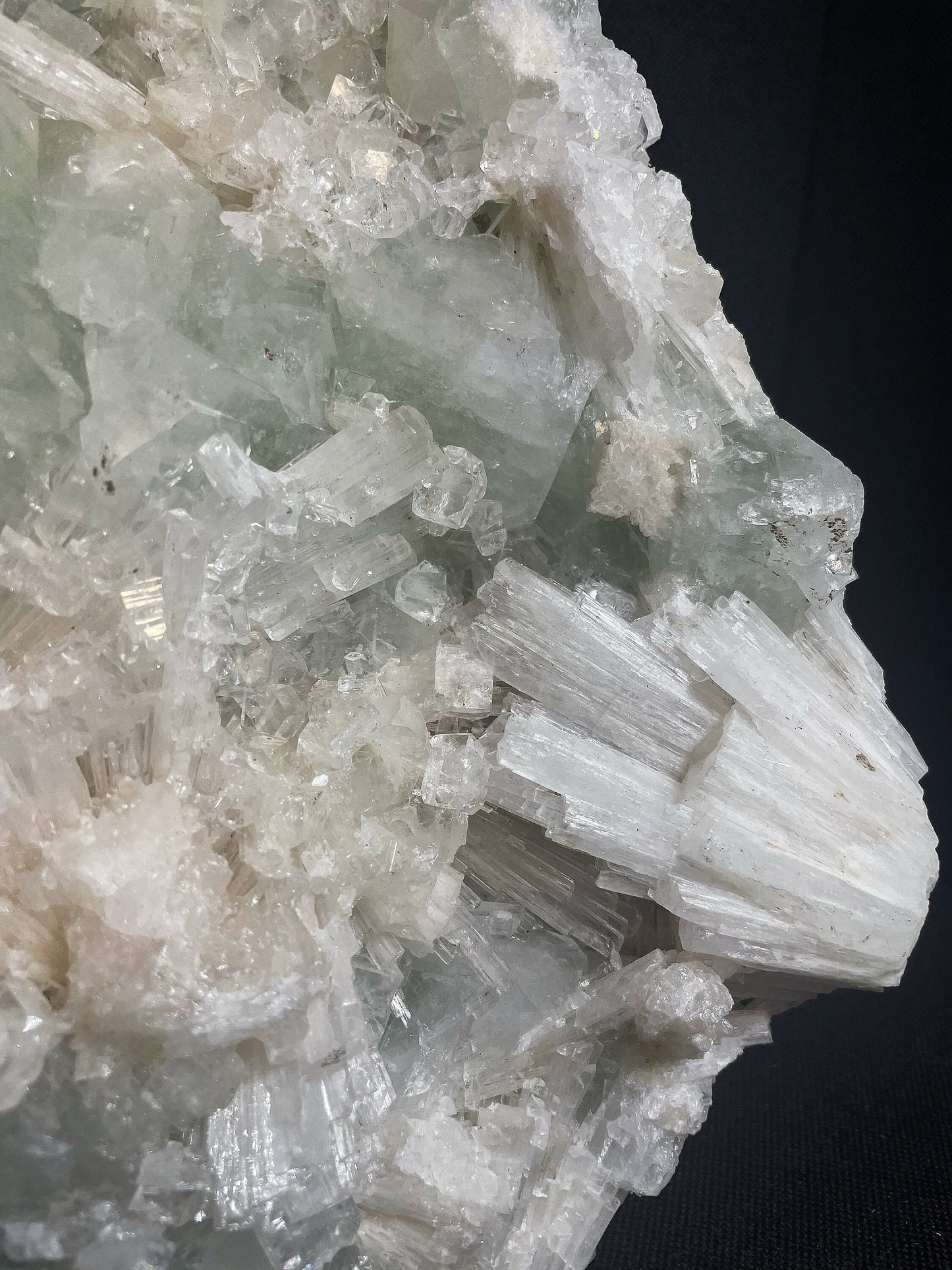 Scolecite And Green Apophyllite From Jalgaon District Maharashtra India Collectors Specimen Home Décor