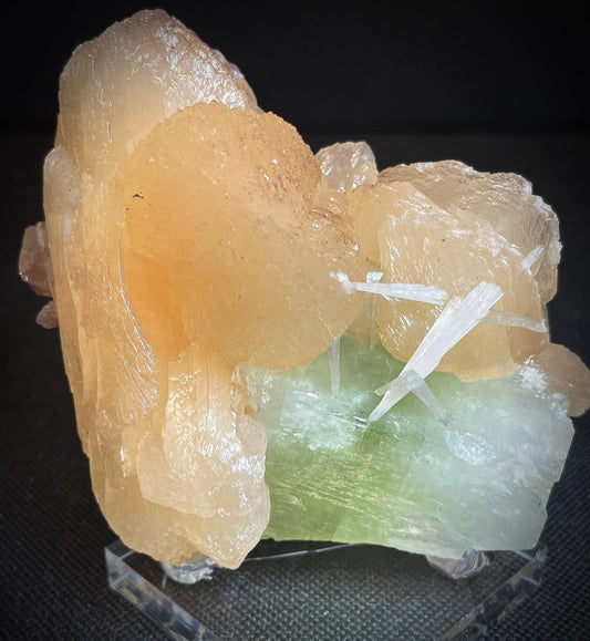 Green Apophyllite And Scolecite From Jalgaon District Maharashtra India Collectors Piece Home Décor