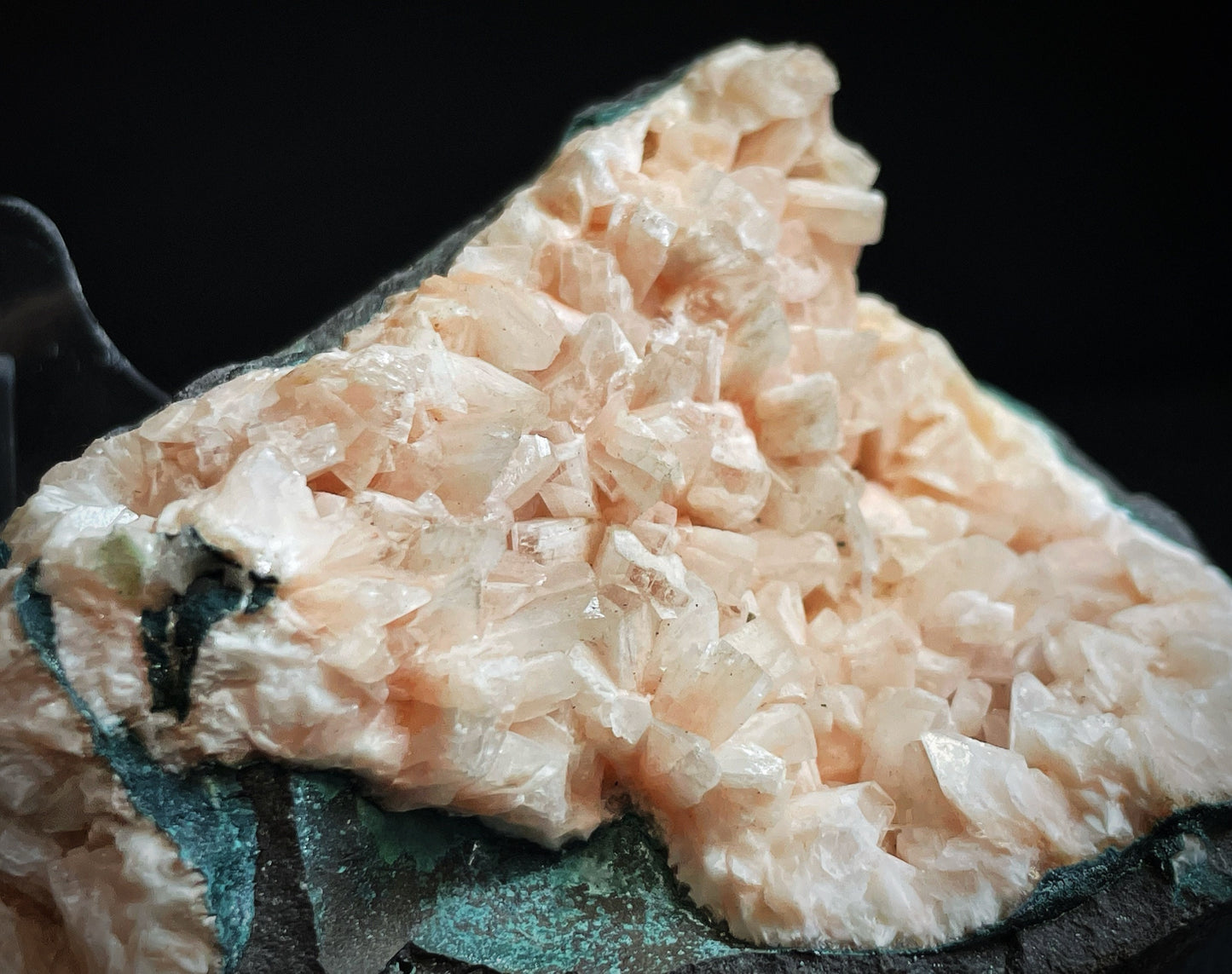 Stilbite From Jalgaon District Maharashtra India Collectors Specimen Home Décor