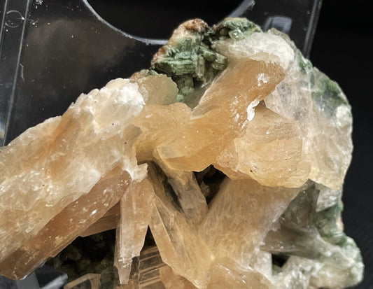 Apophyllite With Heulandite And Stilbite Specimen From Jalgaon District Maharashtra India Collectors Piece