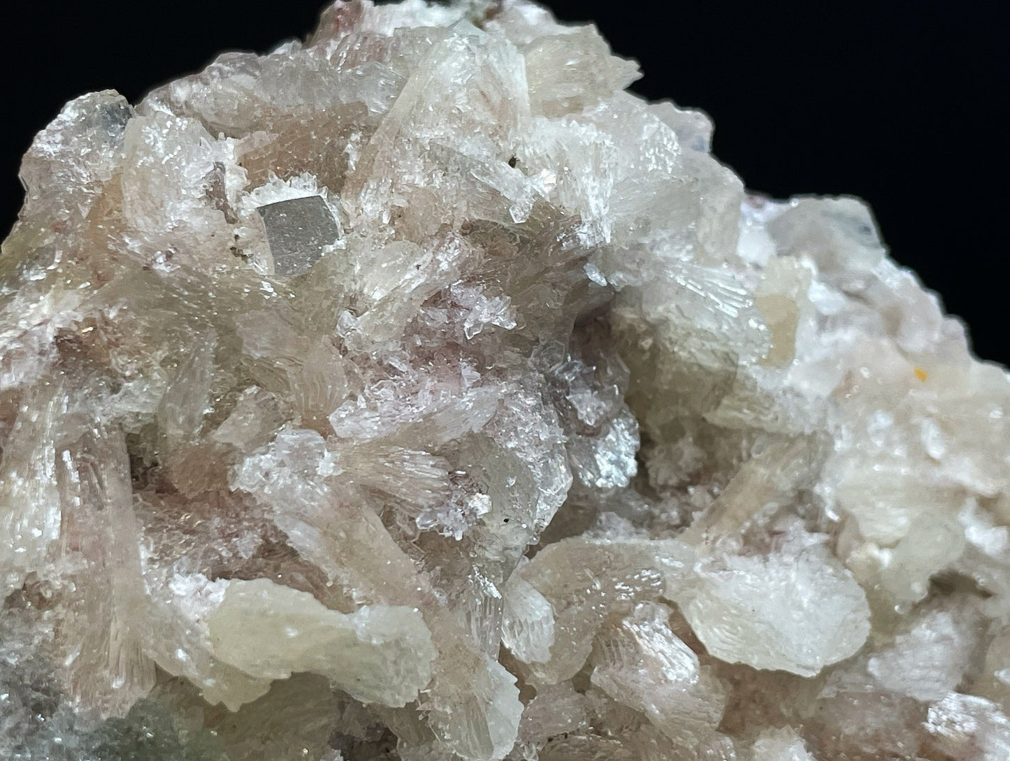 Scolecite, Apophyllite With Stilbite Specimen From Jalgaon District Maharashtra India Collectors Piece