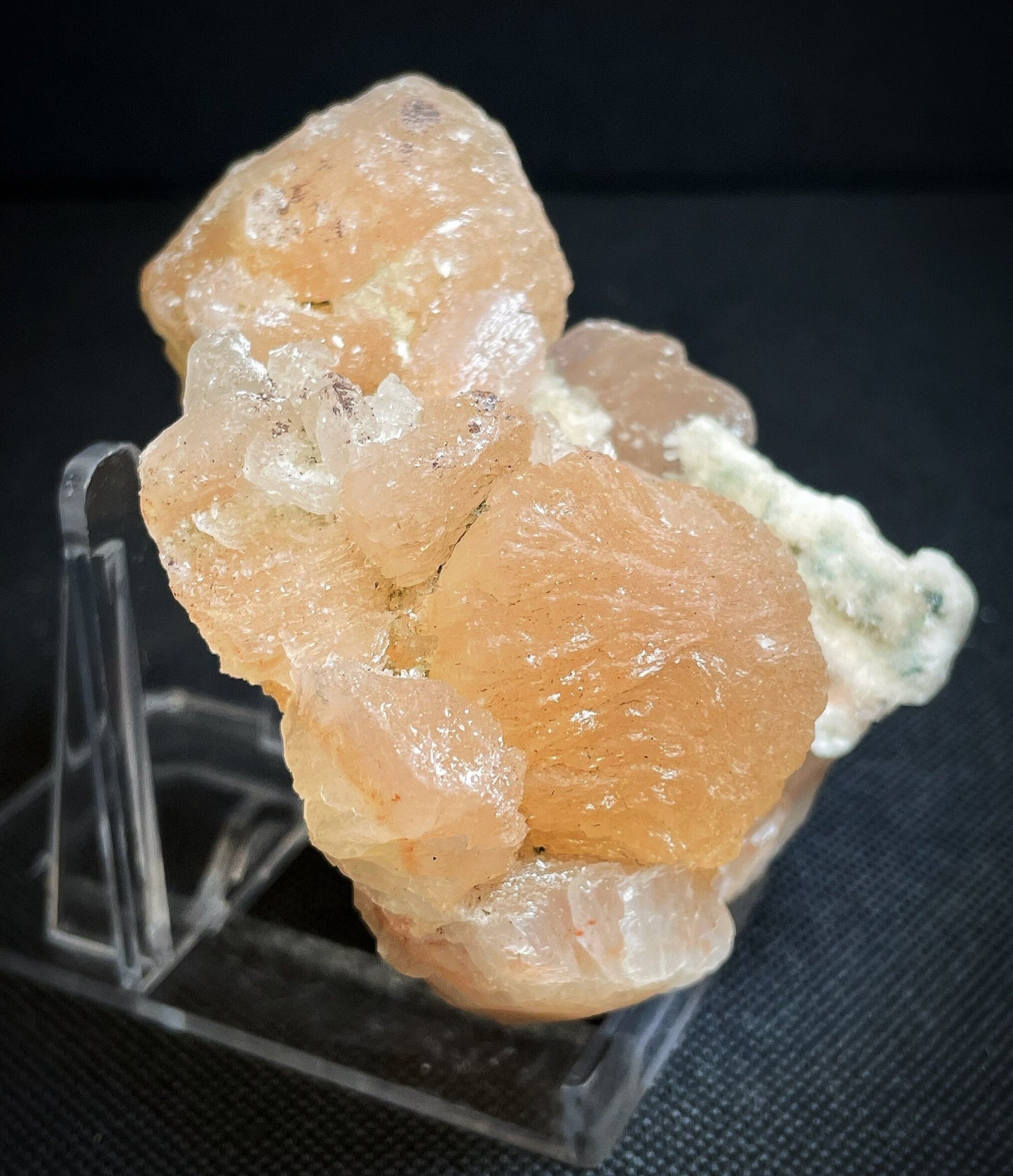 Stilbite And Heulandite From Jalgaon District Maharashtra India Collectors Piece Home Décor
