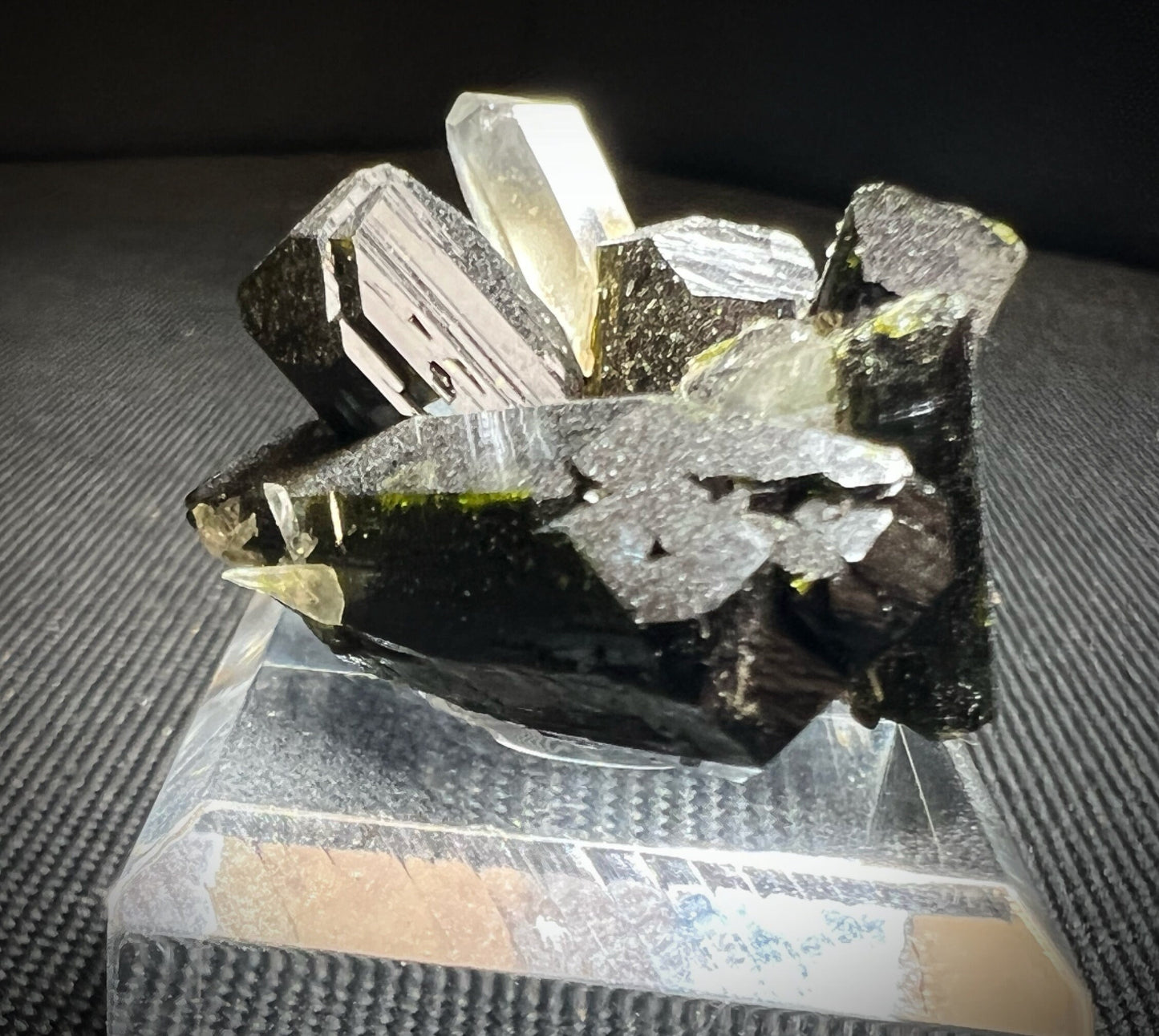 Epidote Quartz From Alaska- Collectors Piece, Home Décor