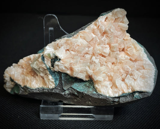 Stilbite From Jalgaon District Maharashtra India Collectors Specimen Home Décor