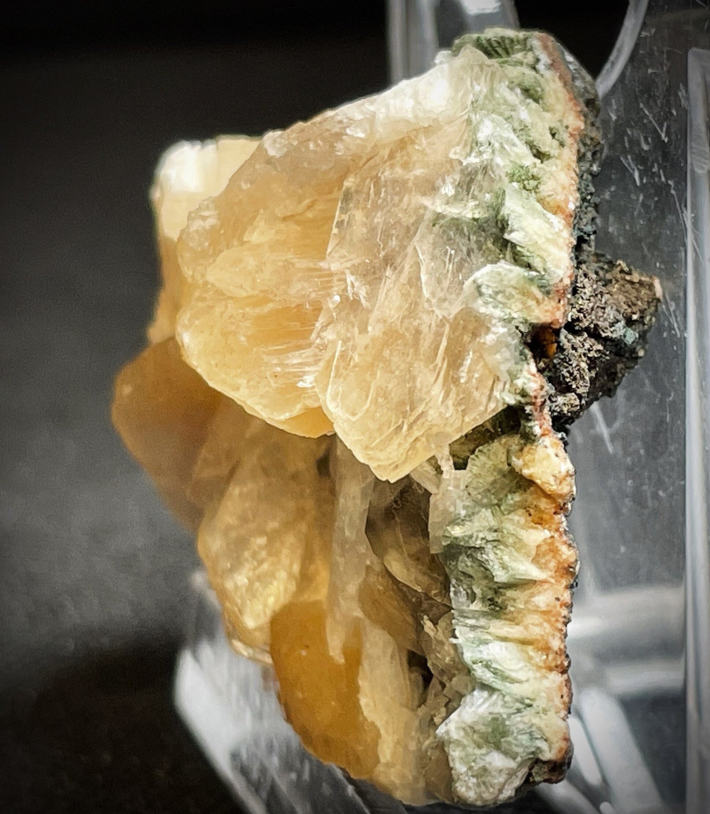 Apophyllite With Heulandite And Stilbite Specimen From Jalgaon District Maharashtra India Collectors Piece