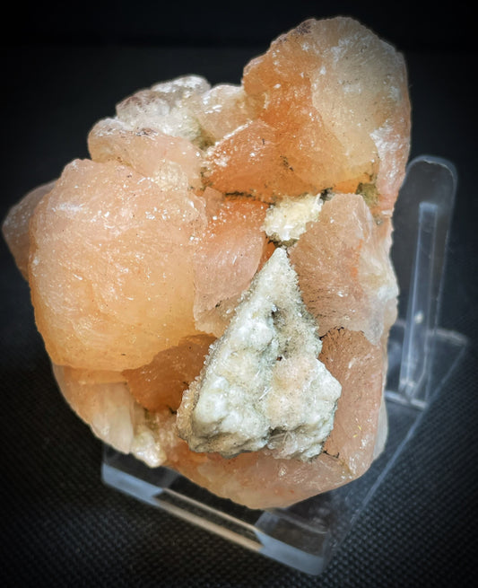 Stilbite And Heulandite From Jalgaon District Maharashtra India Collectors Piece Home Décor
