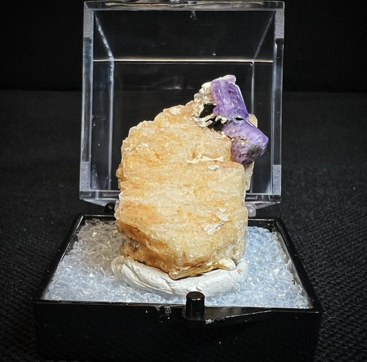 Fluorapatite From Skardu District, Pakistan- Collectors Piece, Home Décor, Gift (Box Included)