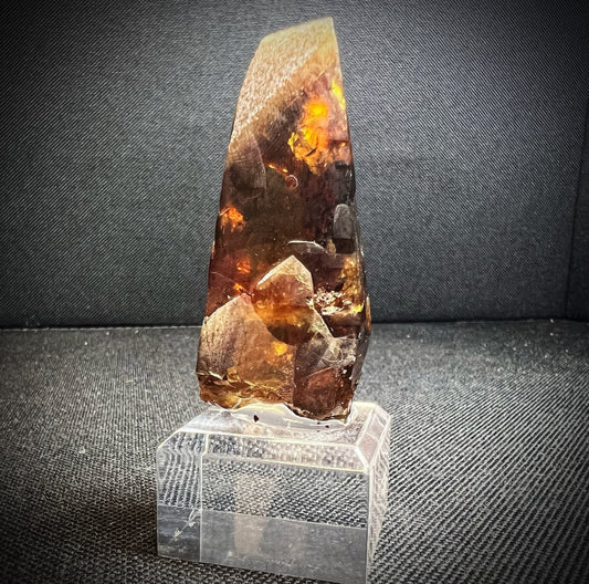 Barite From Elk Creek, Meade Co, Dakota - Collectors Piece (Stand Included)