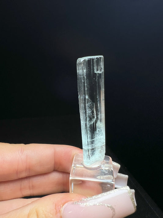 Phenomenal Natural Rough Gem Quality Aquamarine Specimen From Brazil (Stand Included)- Home décor, Collectors piece