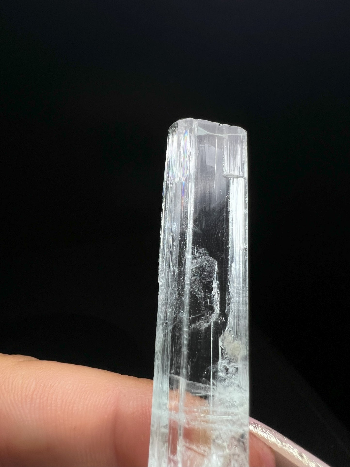 Phenomenal Natural Rough Gem Quality Aquamarine Specimen From Brazil (Stand Included)- Home décor, Collectors piece