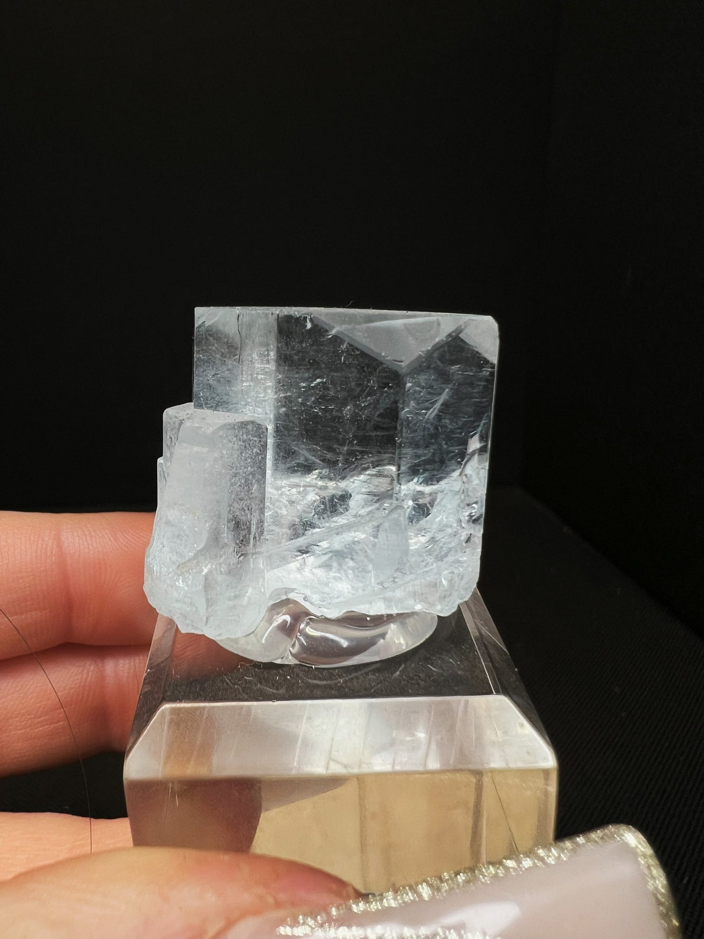 Phenomenal Natural Rough Aquamarine Specimen From Pakistan(Stand Included)- Home décor, Collectors piece