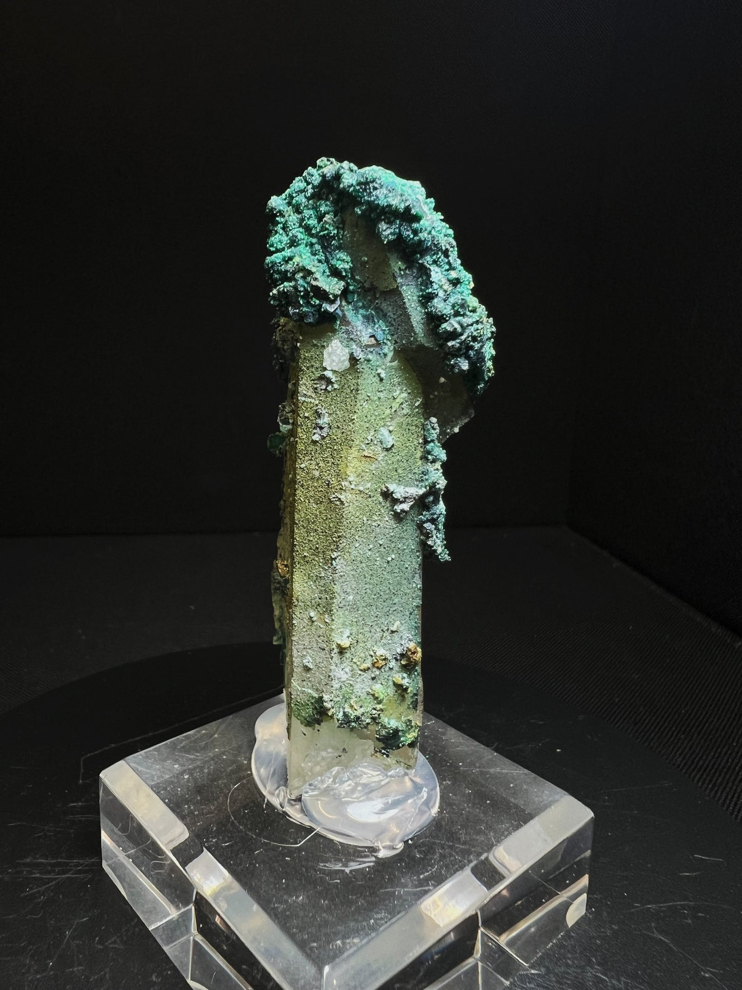 Natural Chrysocolla On Quartz From The Tentadora Mine, Peru - Collectors Piece, Home Décor, Gift