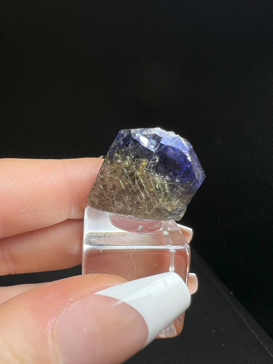 Perfect Formation Of Tanzanite From Tanzania (Stand Included) Collectors Piece