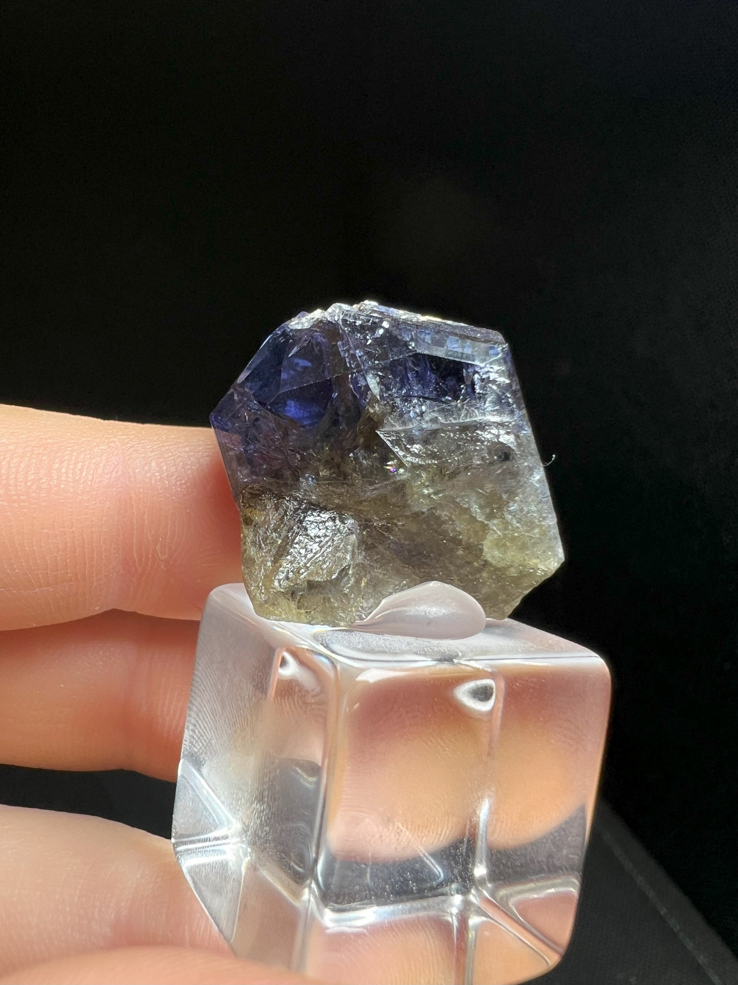 Perfect Formation Of Tanzanite From Tanzania (Stand Included) Collectors Piece