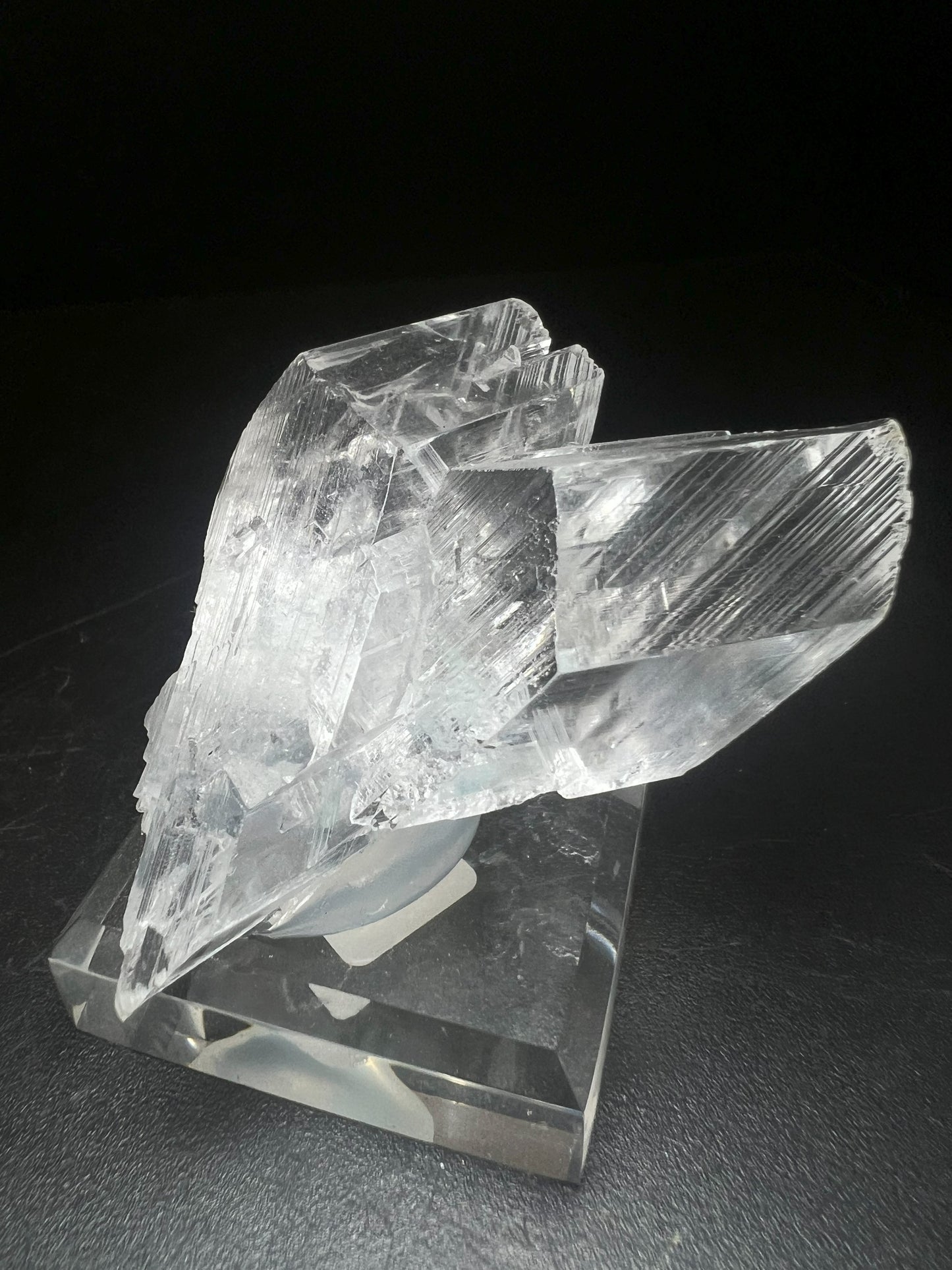 Outstanding Rare Twin Formation Of Gypsum From The Naica Mine, Chihuahua, Mexico- Collectors Piece