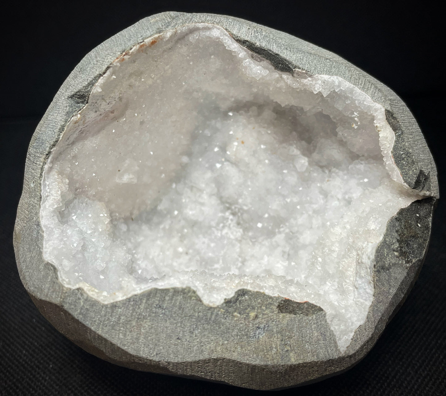 Outstanding Rare Druzy Chalcedony And Apophyllite Geode From Jalgaon District Maharashtra India Collectors Piece Home Décor