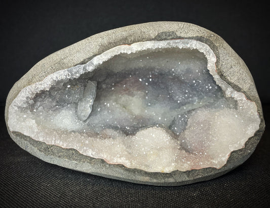 Outstanding Rare Druzy Chalcedony And Apophyllite Geode From Jalgaon District Maharashtra India Collectors Piece Home Décor