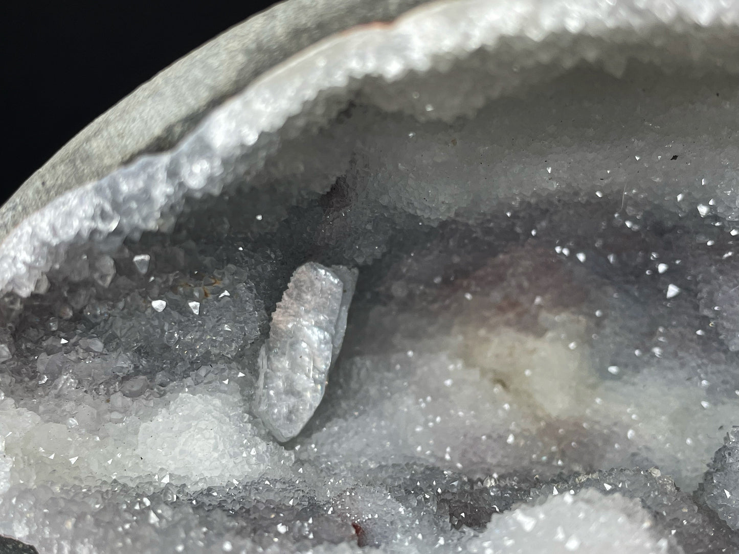 Outstanding Rare Druzy Chalcedony And Apophyllite Geode From Jalgaon District Maharashtra India Collectors Piece Home Décor