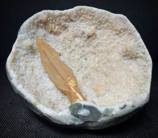 Outstanding Rare Druzy Chalcedony And Phillipsite Geode From Jalgaon District Maharashtra India Collectors Piece Home Décor