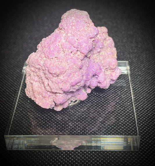 Outstanding natural Phosphosiderite From Chile Collectors Piece Statement piece Stand Included