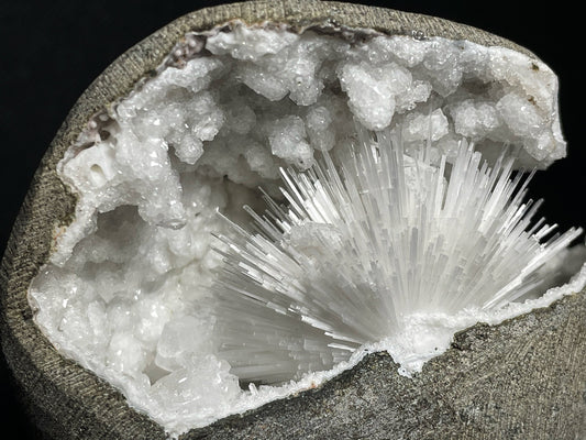 Outstanding Natural Delicate Scolecite And Chalcedony Geode From Aurangabad, Maharashtra, India