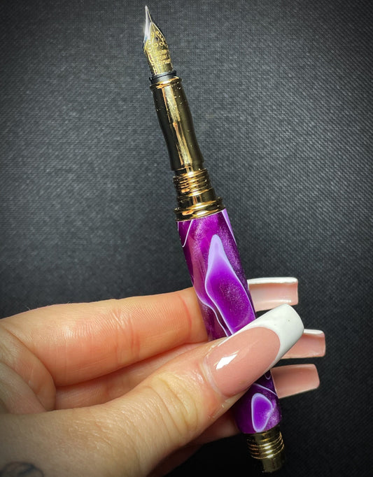 Gorgeous Handmade Acrylic Fountain Refillable Pen With Pouch