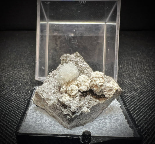 Strontianite From Faylor-Middle Creek Quarry, Winfield, Union Co., Pennsylvania, USA