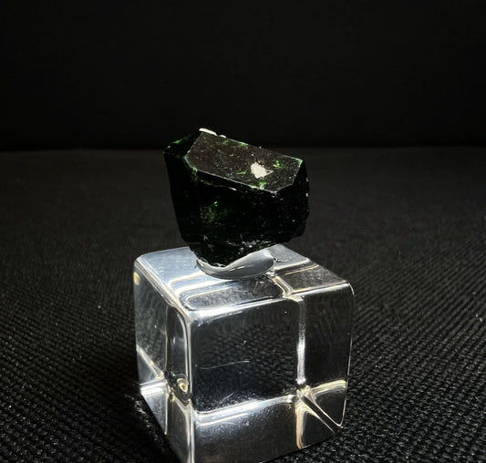 Terminated Chrome Tourmaline Specimen From Tanzania- Collectors Piece, Home Décor (Stand Included)