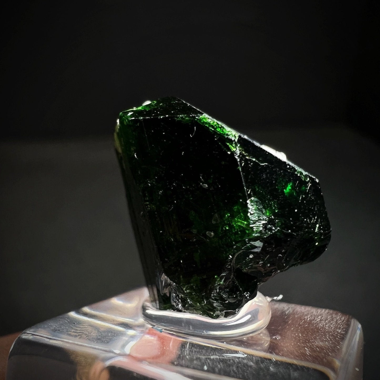 Terminated Chrome Tourmaline Specimen From Tanzania- Collectors Piece, Home Décor (Stand Included)